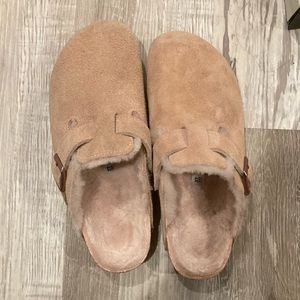 Birkenstock pink suede shearling lined Bostons